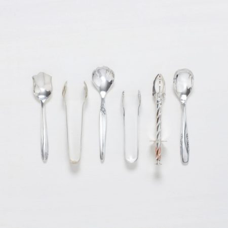 Sugar Spoon Antonia Silver-Plated Mismatching | Sugar spoons for people who are in love with details. Antonia is a collection of different sugar spoons and tongs with various patterns. A beautiful silverplated cutlery with an elegant patina in a mismatching look.You can rent from us a wide range of cutlery in a silver-plated mismatching look: mocca and tea spoons, dinner forks and knifes, soup spoons and ladles, pastry tongs and cake servers. | gotvintage Rental & Event Design