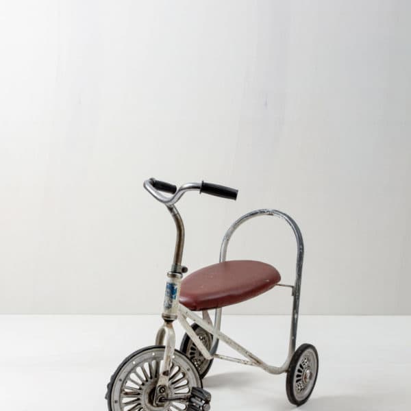 Decorative vintage tricycle for children, toys for rent