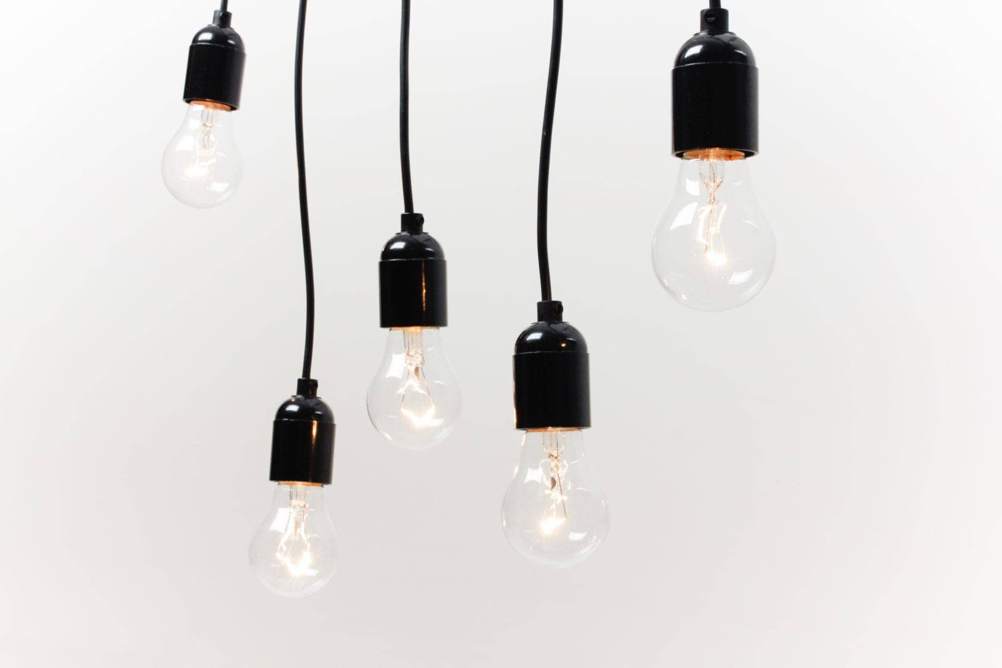 Pendant Light Bulbs Delmar | In addition to our fairy lights, we rent out individual pendant lights or bundles of lamps. The pendant lamps spread a wonderful warm light and can be used wonderfully indoors and outdoors.A lamp pendulum consists of: E27 bakelite socket with plastic strain relief black, 6 meters PVC cable 2x0.75mm2 black, Euro flat plug black. | gotvintage Rental & Event Design