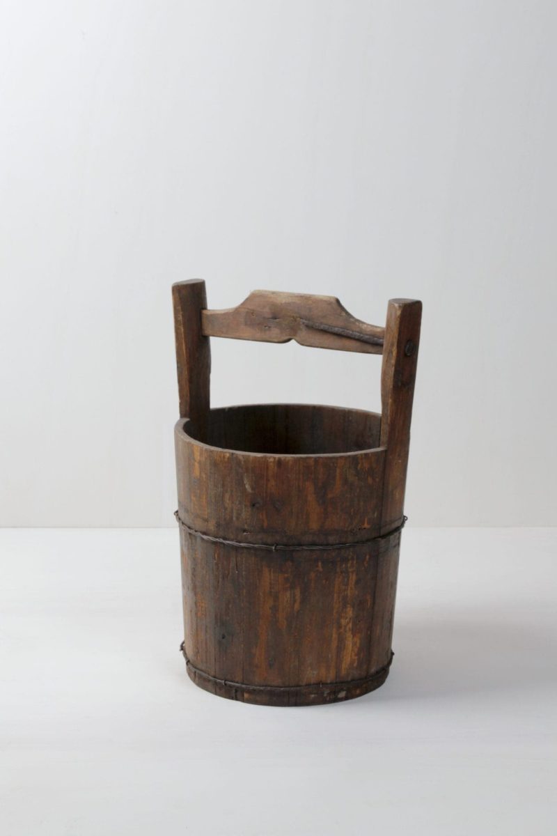 chinese wooden water buckets, wooden vases, vintage decoration for rent. wooden bucket