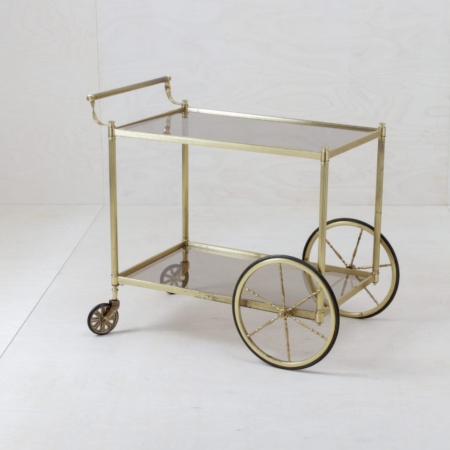 Golden serving trolley, glassdecoration, wedding decoration