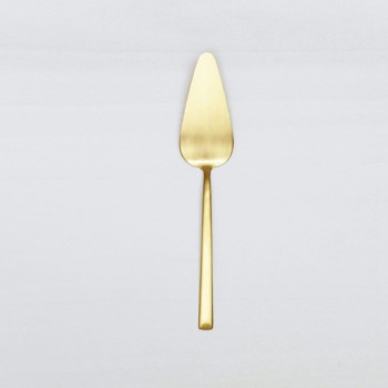 Rental cutlery for weddings. Cake shovel in gold for rent.