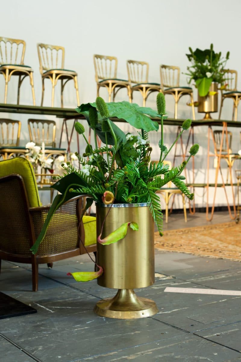 golden vase, event styling, event decoration, Berlin, Hamburg, Cologne