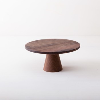 Cake Stand Leonor S | Our high-quality cake stands Leonor in Wabi-Sabi Style are ideal for presenting and serving cakes, chocolates, sushi and other delicacies. They were made of selected walnut wood and covered with beeswax, of course food safe.This cake stand is available in various sizes and also as the same model Alba made from terracotta, this is covered with glossy lacquer. They can be wonderfully combined and varied. | gotvintage Rental & Event Design