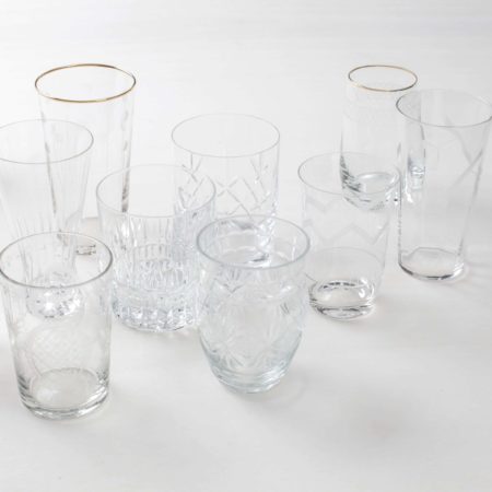 Tumbler Patricia Mismatching | These adorable, stylish vintage water glasses are a must have and can be rented in large amounts. Some of the glasses are coming playful with different patterns, others elegant with a gold rim. The vintage tumbler of the Patricia glassware series are a lovely collection for rent and available in different sizes and shapes. | gotvintage Rental & Event Design