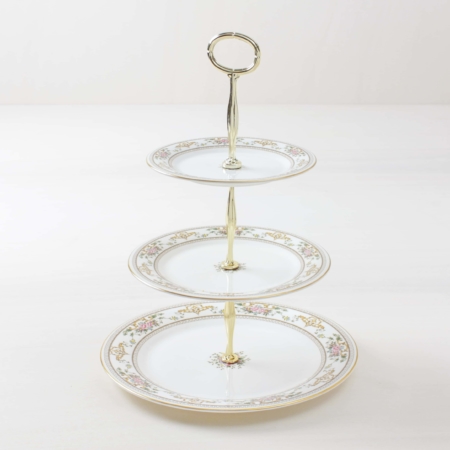 Rent vintage cake stands, wedding decoration, product placement