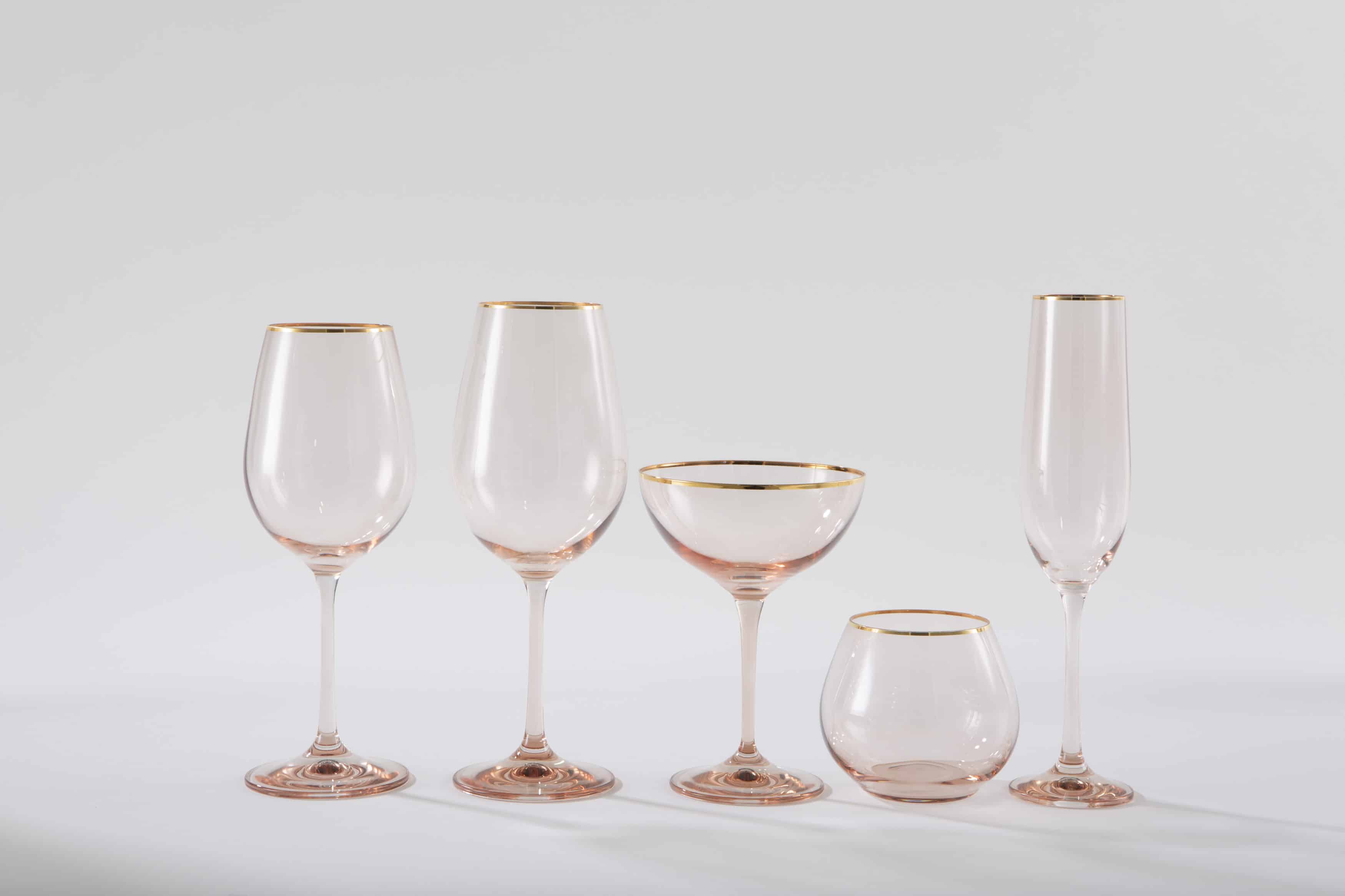 | With the white wine glass Acadia Blush we rent a wine glass with a gold rim and light pink colored glass. Whether for an elegant dinner party, a festive reception or a romantic wedding -  white wine glass Acadia Blush is definitely something special for your event.You can rent more glasses of the Acadia Blush series with pink colored glass to go with the wine glass. The complete Acadia Blush series includes water cups, white wine glass, red wine glass, champagne glass and champagne bowl. | 